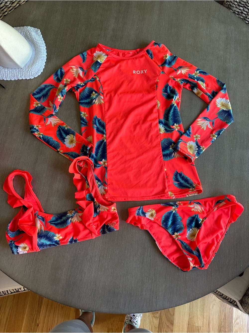Roxy Girls' neon orange Floral Long Sleeve Rash Guard Bikini Set EUC